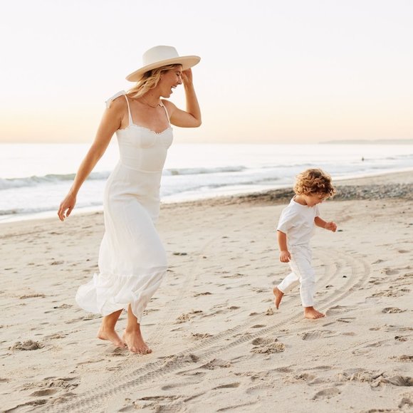 Meet your Posher, Paige - Picture 1 of 1